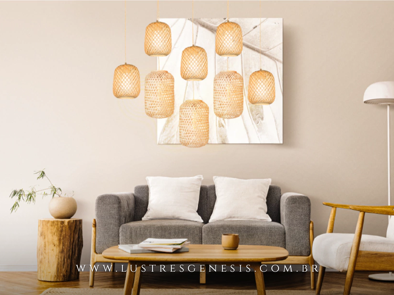 Luminária pendente de fibra de bambu e madeira, com design artesanal e formato cilíndrico, ideal para mesas, balcão de cozinha, área gourmet e sítios.